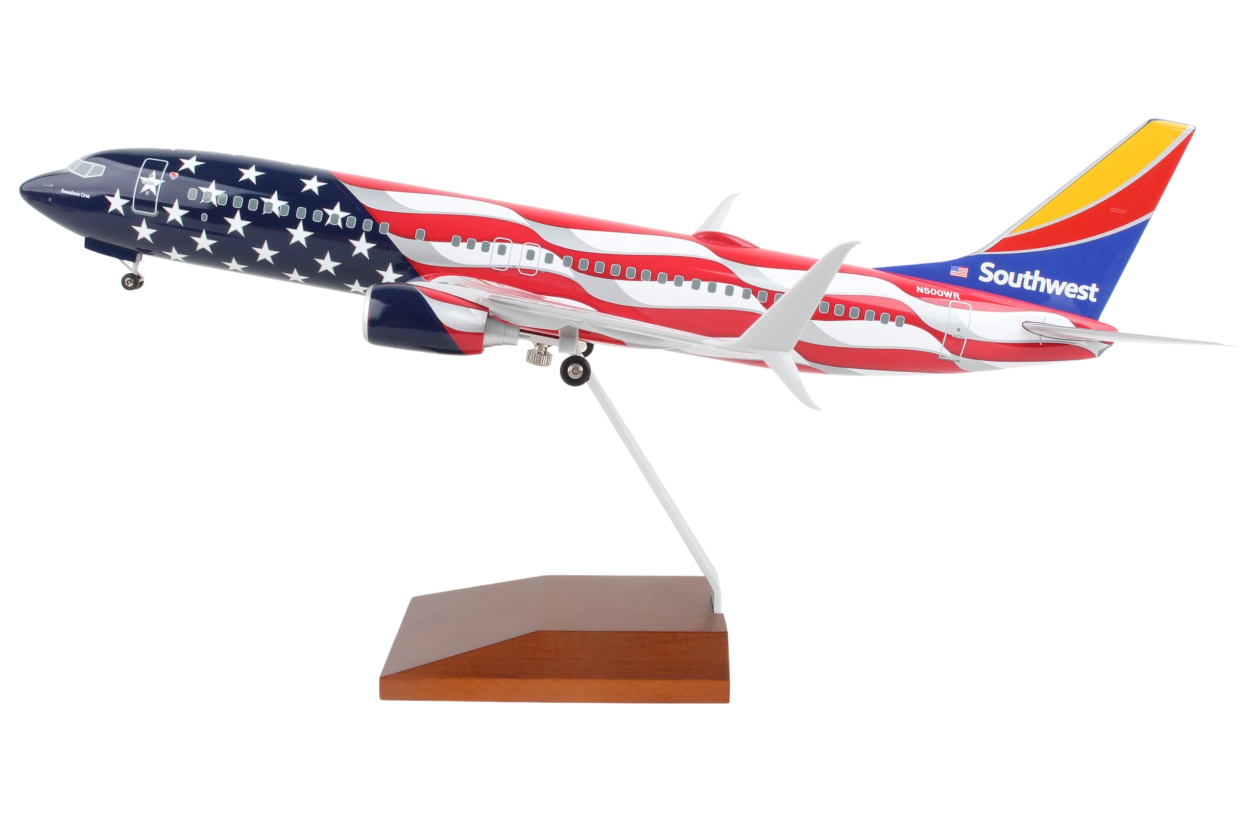 Amazon.com: Skymarks Daron Southwest Freedom One 737-800 1/100 W